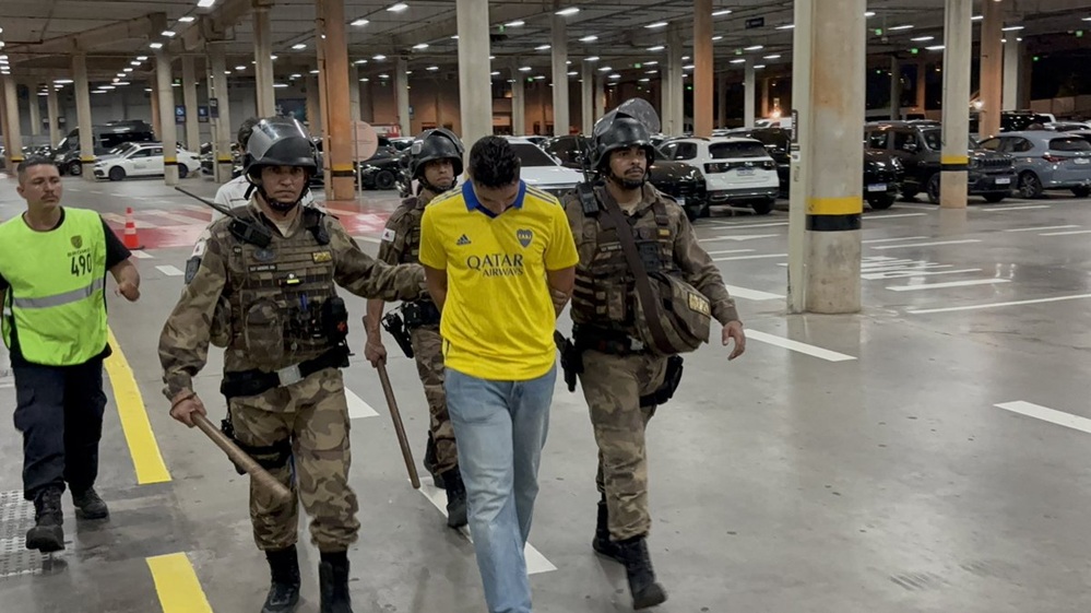 Detuvieron a un hincha de Boca en Brasil por gestos racistas durante el partido ante Cruzeiro